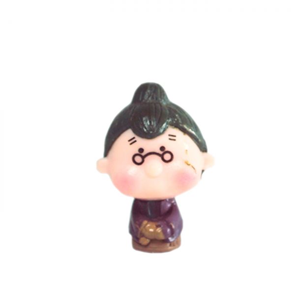GRANDMOTHER G002