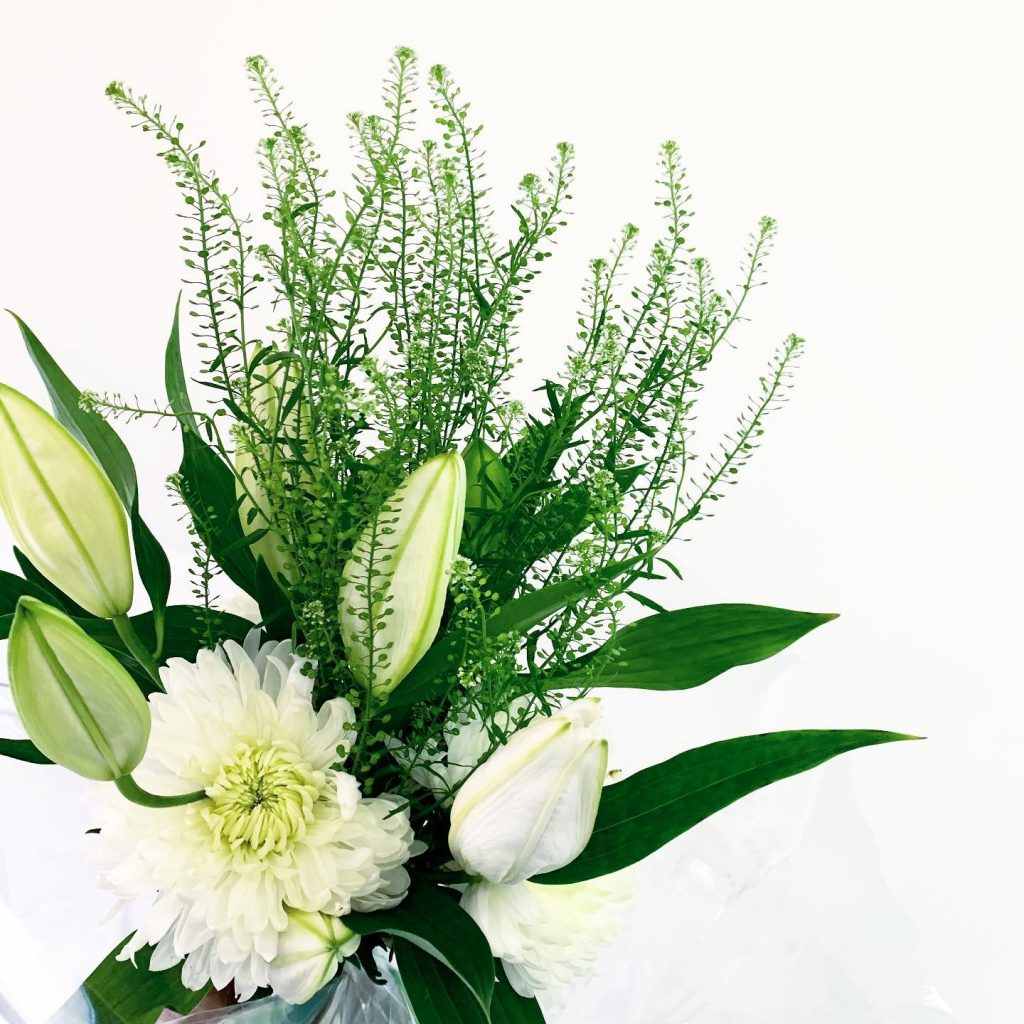 White Lilies Bouquet - Micro Plant Studio